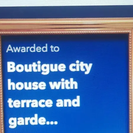 Boutigue House With Terrace And Garden Free Parking Riga
