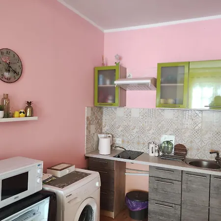 Boutigue House With Terrace And Garden Free Parking *