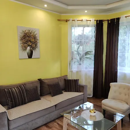 Boutigue House With Terrace And Garden Free Parking Apartment