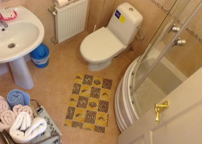 Boutigue House With Terrace And Garden Free Parking Apartment Riga