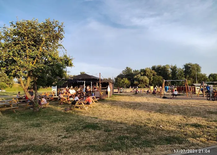 Boutigue House With Terrace And Garden Free Parking *